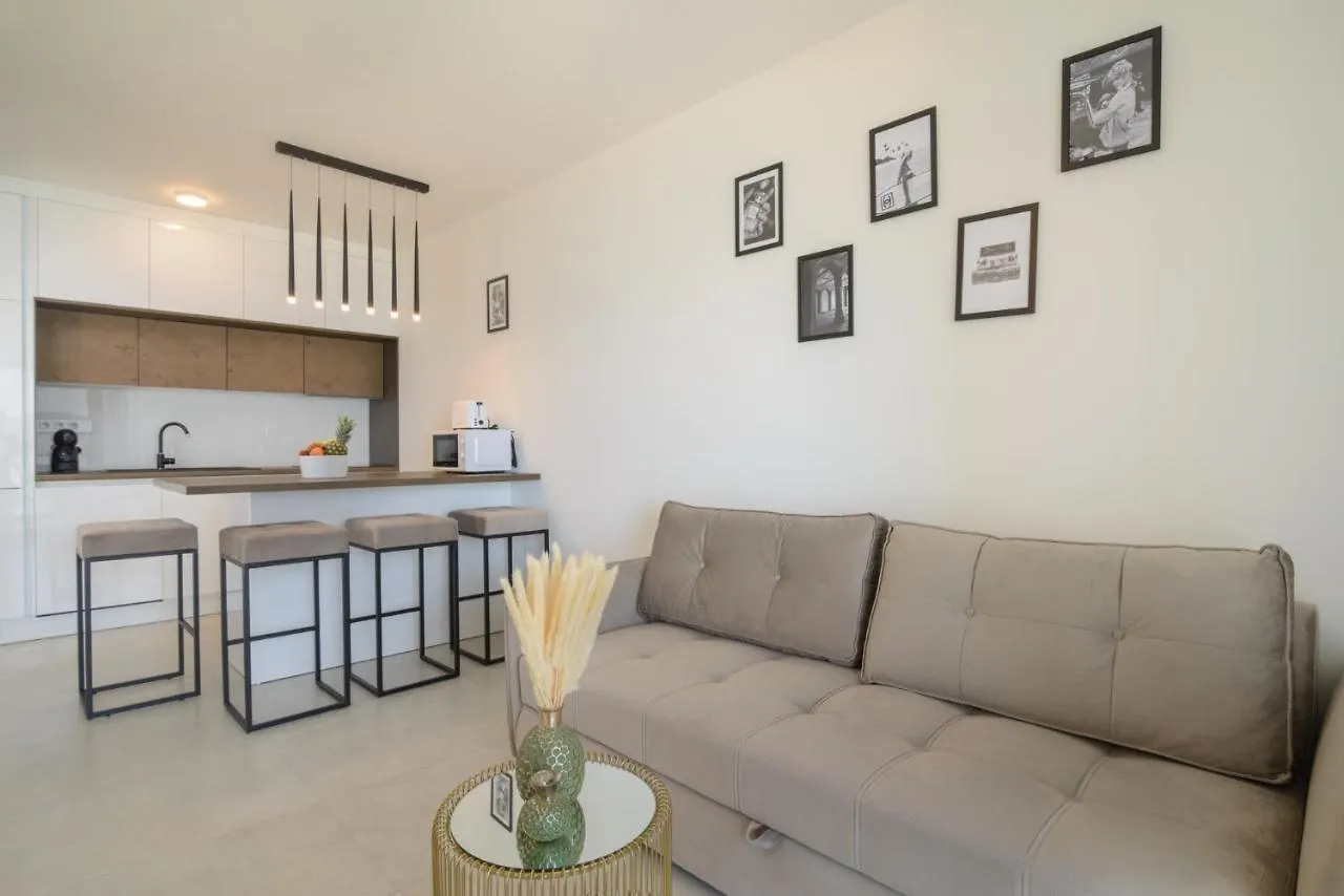 Apartment Ero On The Beach Trogir