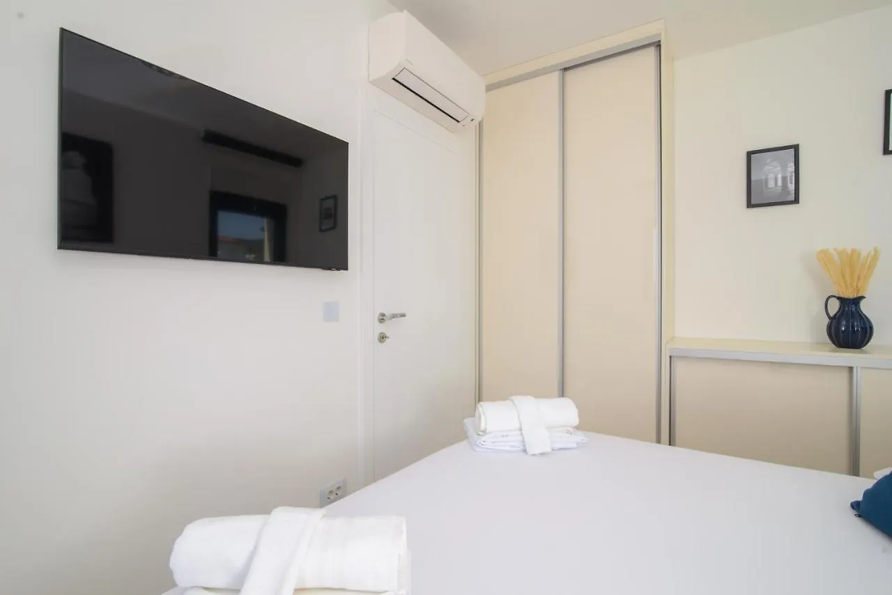 Apartment Ero On The Beach Trogir