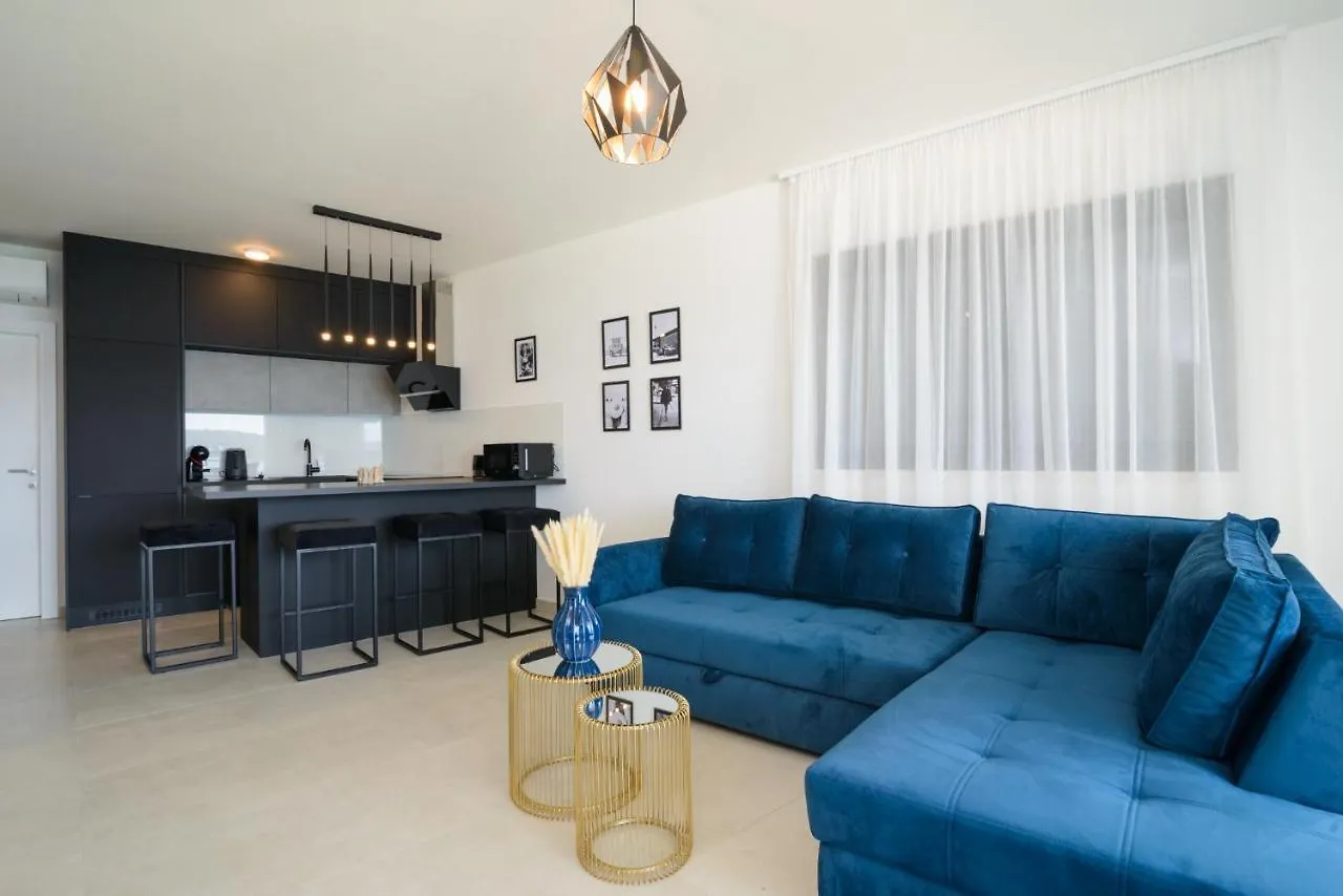 Apartment Ero On The Beach Trogir