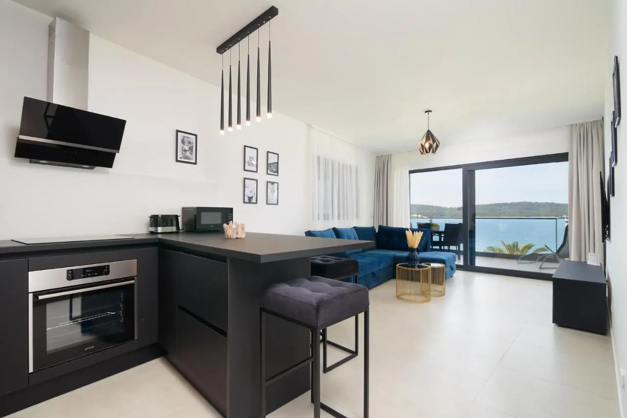 Ero On The Beach Trogir Apartment
