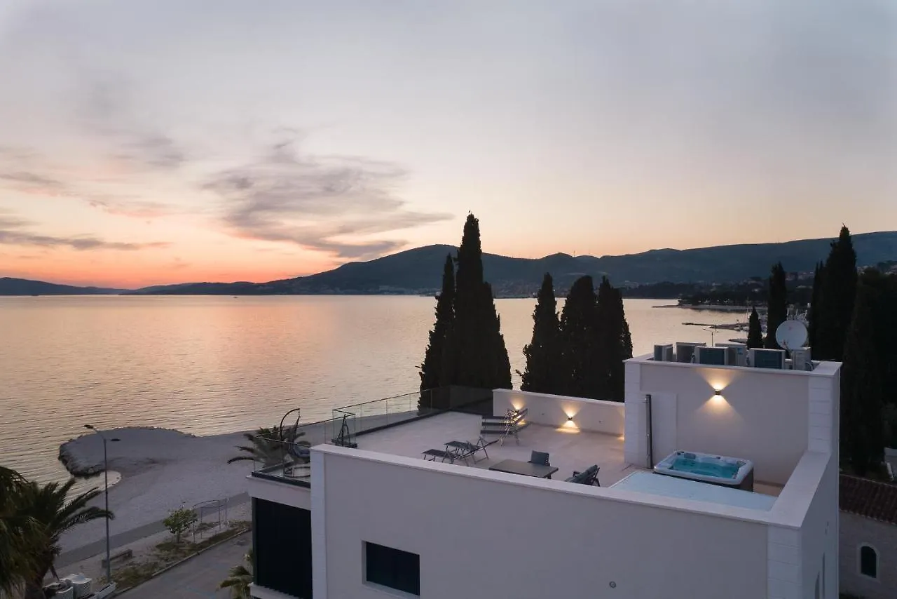 Ero On The Beach Trogir 0*,  Croatia